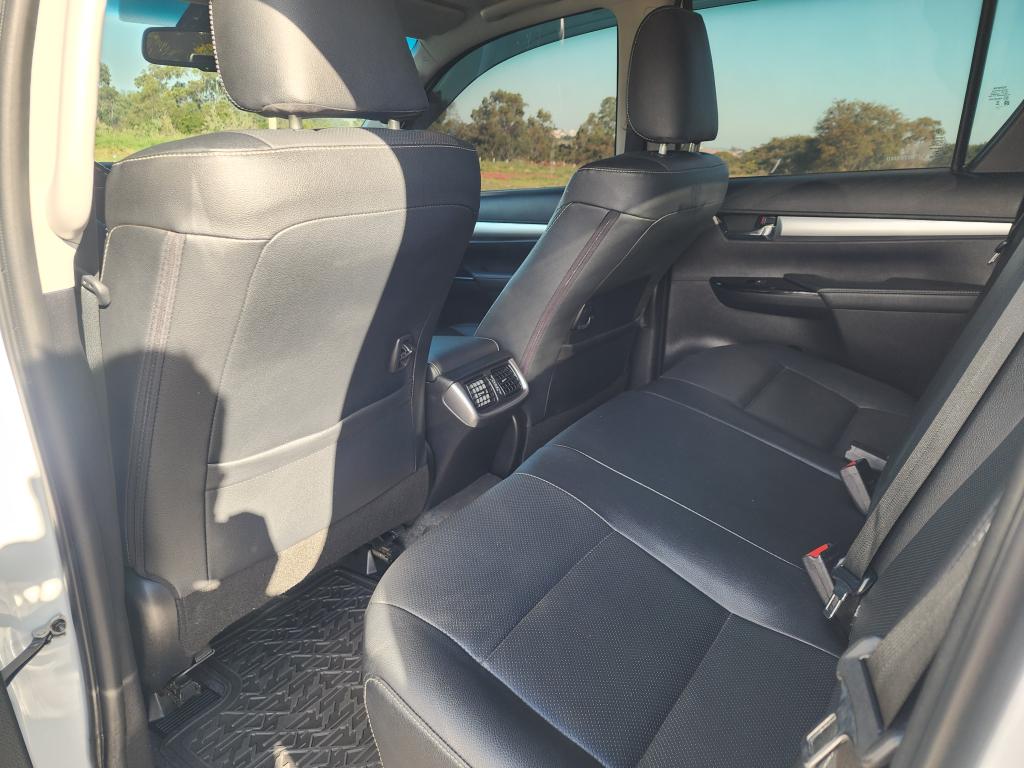 TOYOTA Hilux Caminhonete - Foto