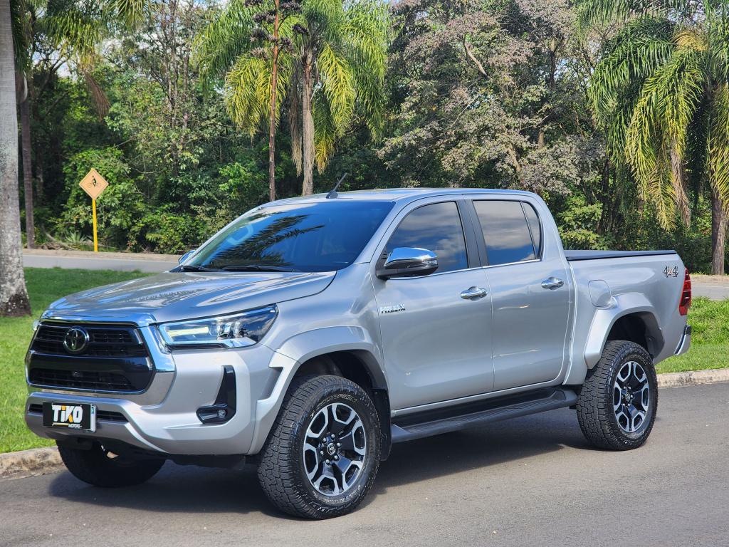 TOYOTA Hilux Caminhonete