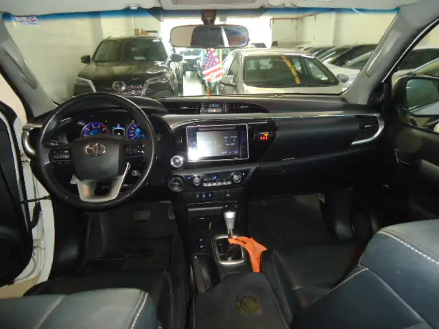 TOYOTA Hilux Caminhonete - Foto