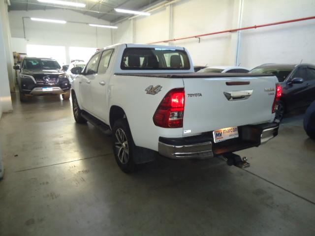 TOYOTA Hilux Caminhonete - Foto