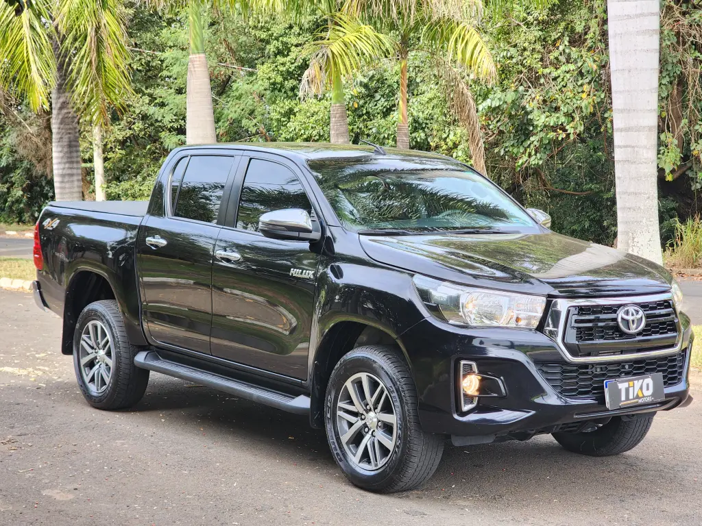 TOYOTA Hilux Caminhonete - Foto