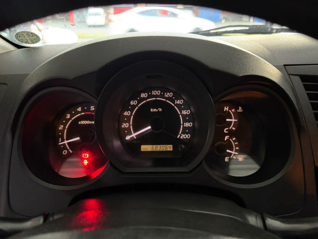 TOYOTA Hilux Caminhonete - Foto