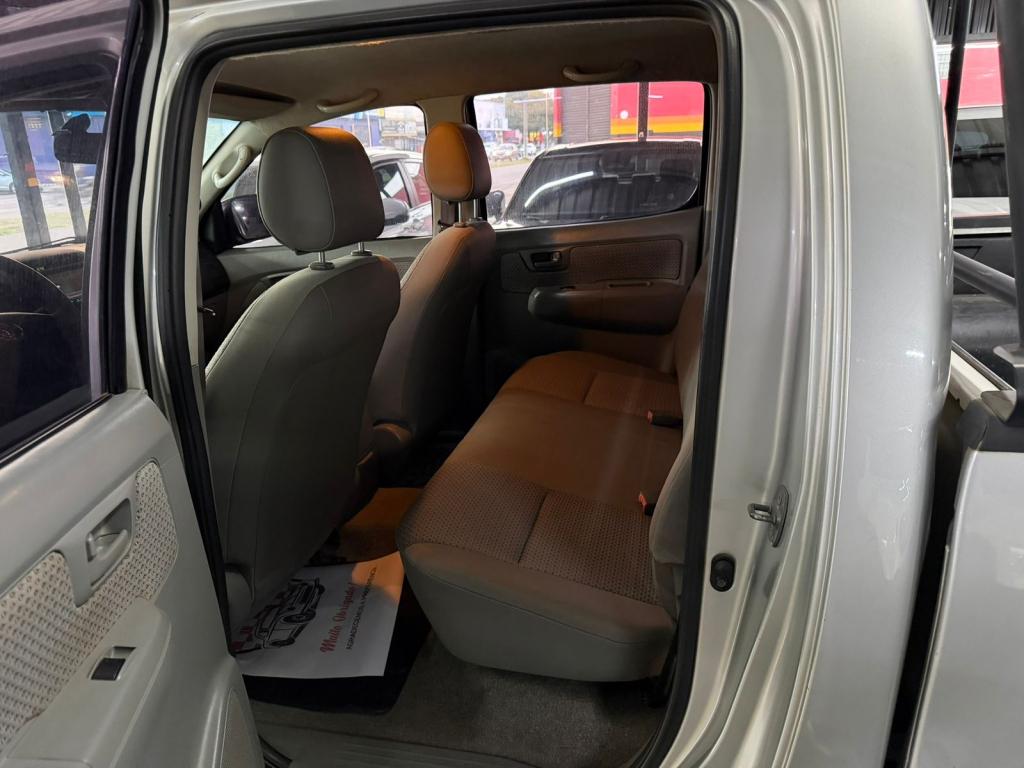 TOYOTA Hilux Caminhonete - Foto