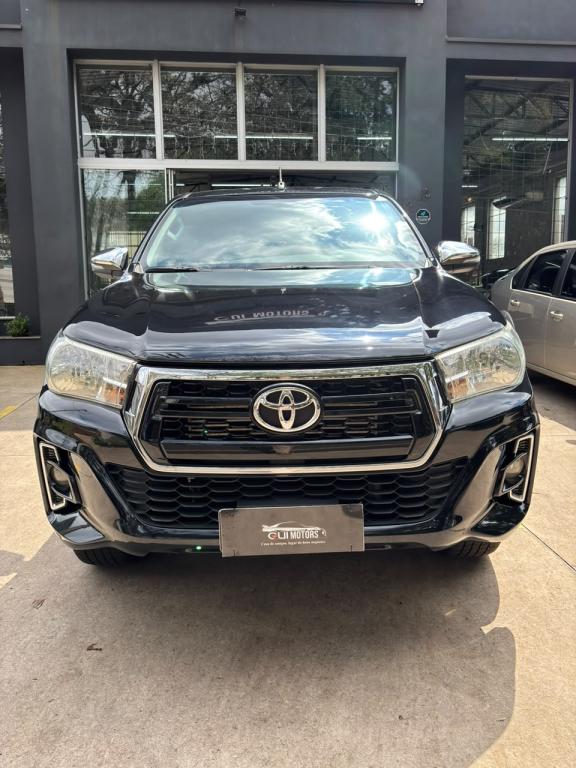TOYOTA Hilux Caminhonete - Foto