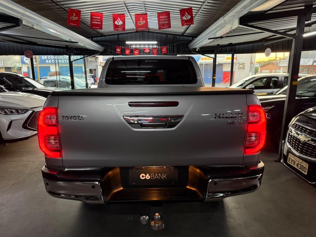TOYOTA Hilux Caminhonete - Foto