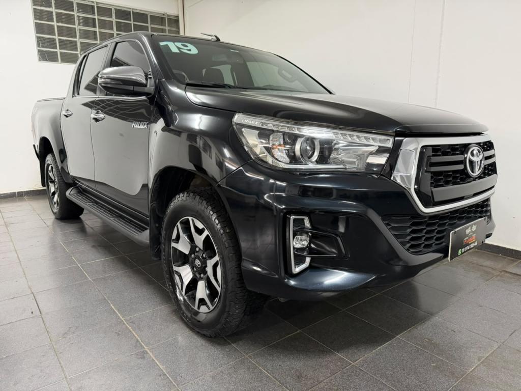 TOYOTA Hilux Caminhonete - Foto