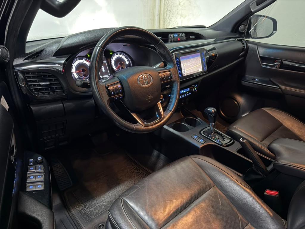 TOYOTA Hilux Caminhonete - Foto