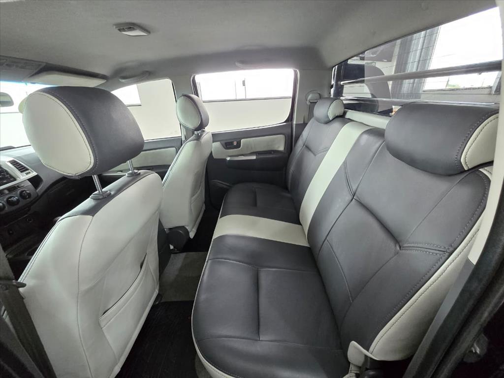 TOYOTA Hilux Caminhonete - Foto