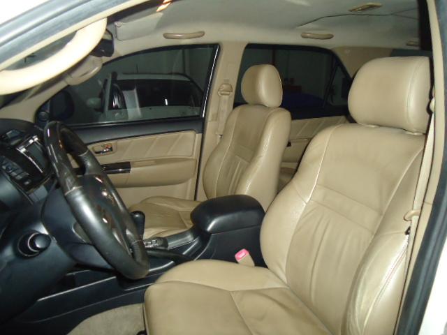 TOYOTA Hilux SW4 - Foto