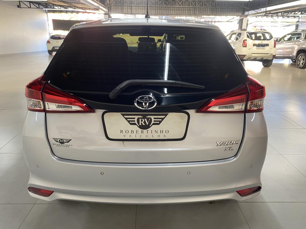 TOYOTA Yaris Hatch - Miniatura