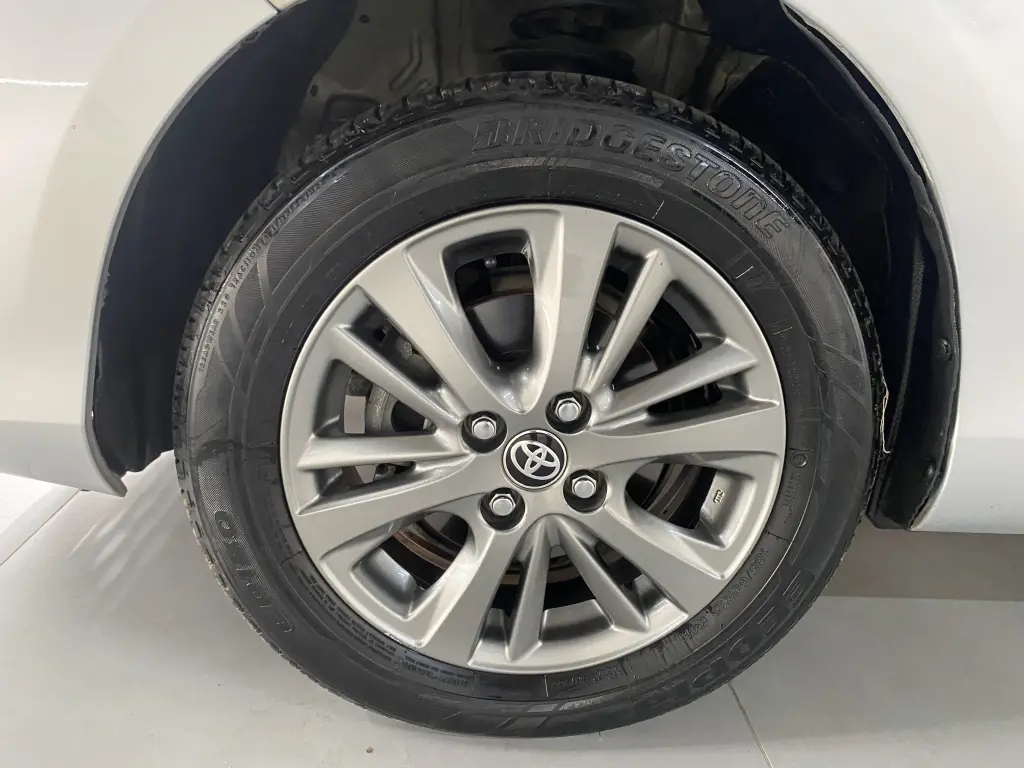 TOYOTA Yaris Hatch - Foto