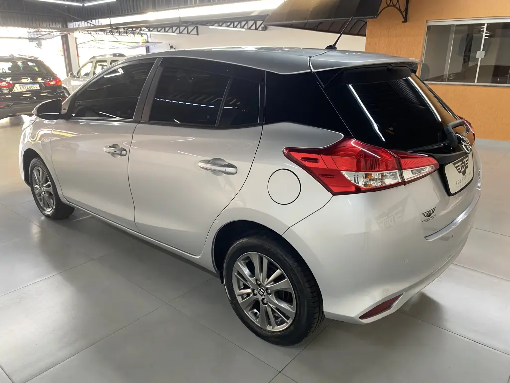 TOYOTA Yaris Hatch - Foto