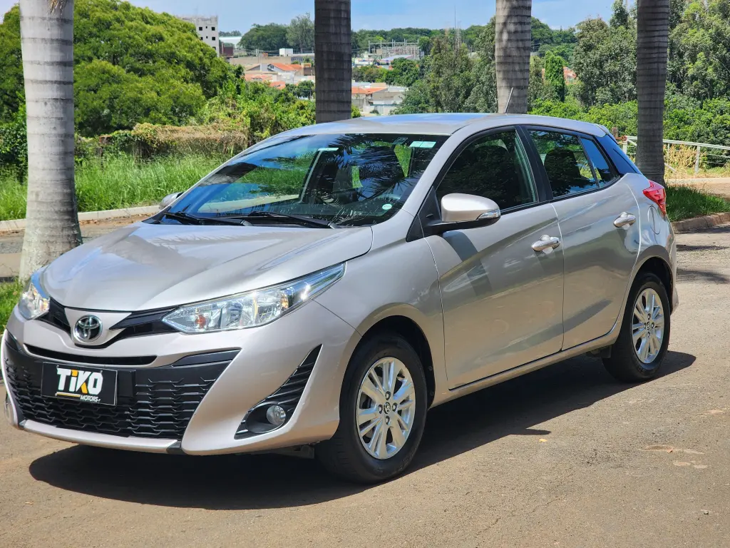 TOYOTA Yaris Hatch - Foto