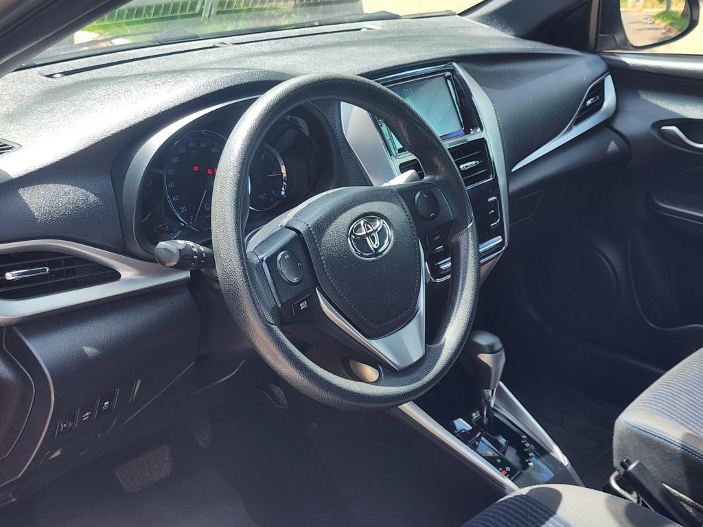 TOYOTA Yaris Hatch - Foto