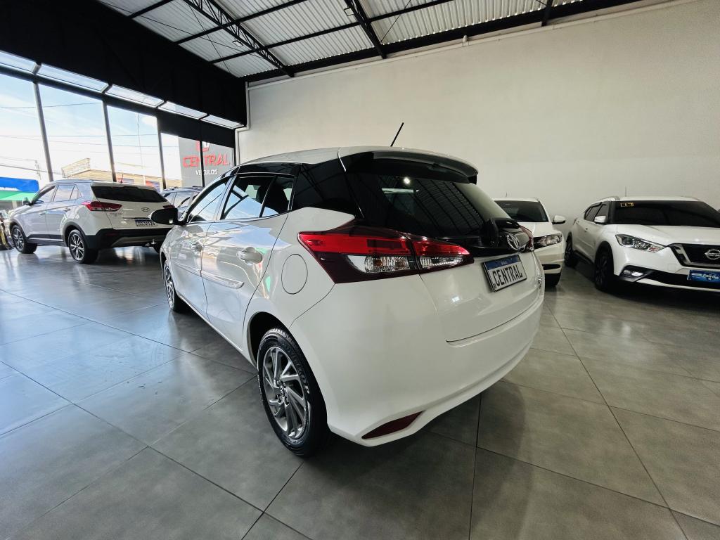 TOYOTA Yaris Hatch - Foto