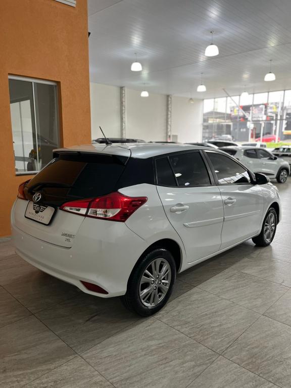 TOYOTA Yaris Hatch - Foto