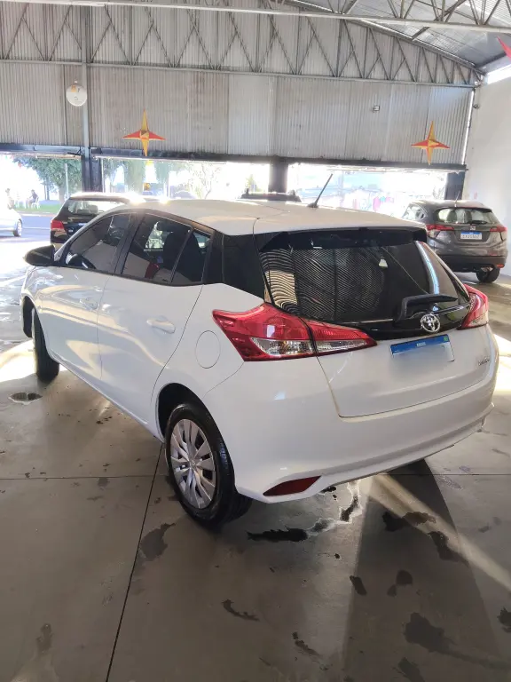 TOYOTA Yaris Hatch - Foto