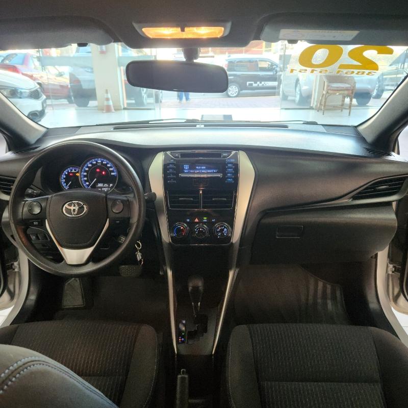 TOYOTA Yaris Hatch - Foto