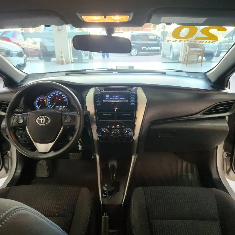 TOYOTA Yaris Hatch - Foto
