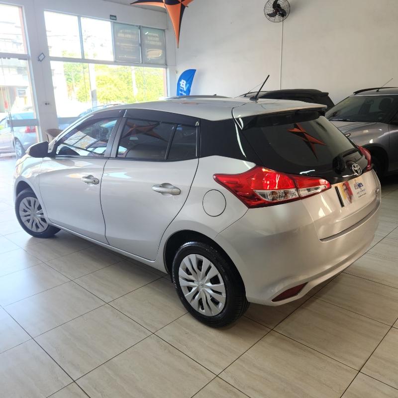 TOYOTA Yaris Hatch - Foto