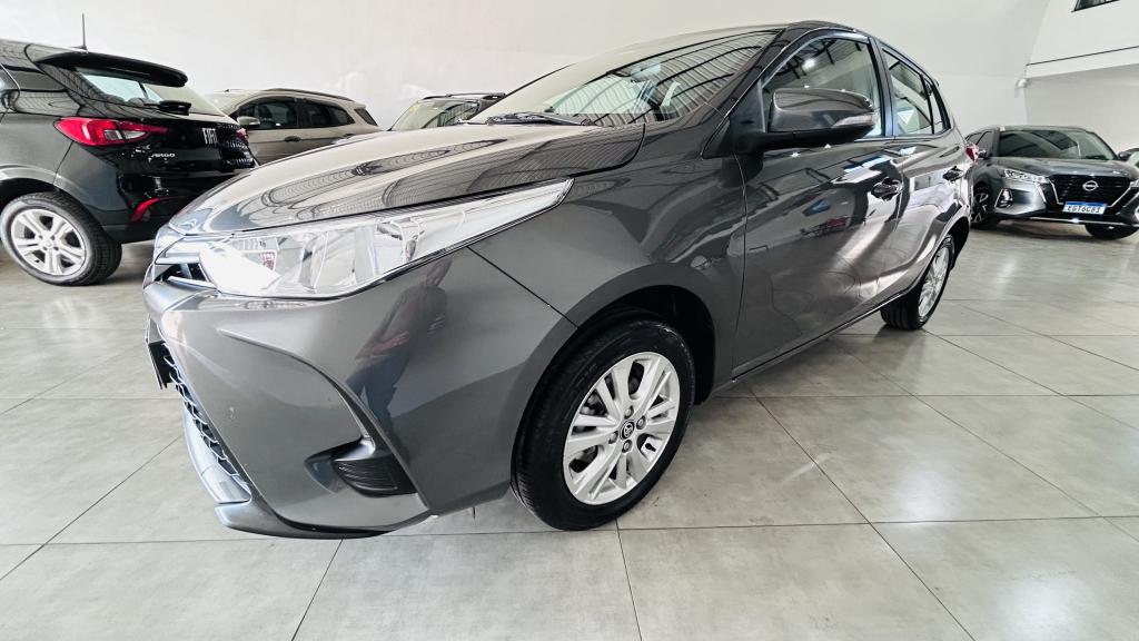 TOYOTA Yaris Hatch - Foto