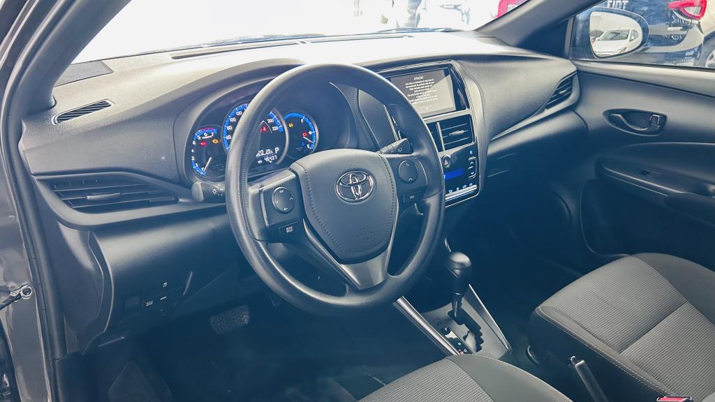 TOYOTA Yaris Hatch - Foto