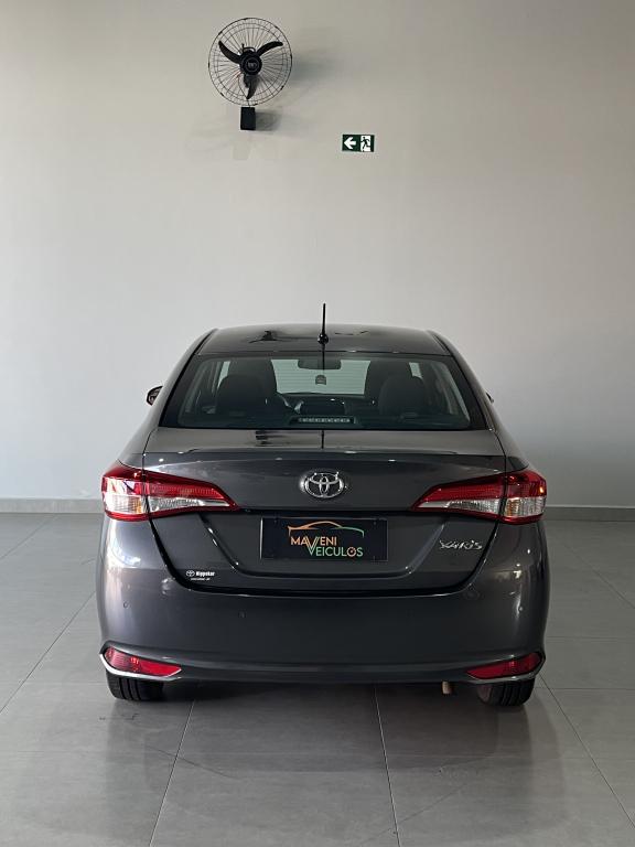 TOYOTA Yaris Sedan - Foto