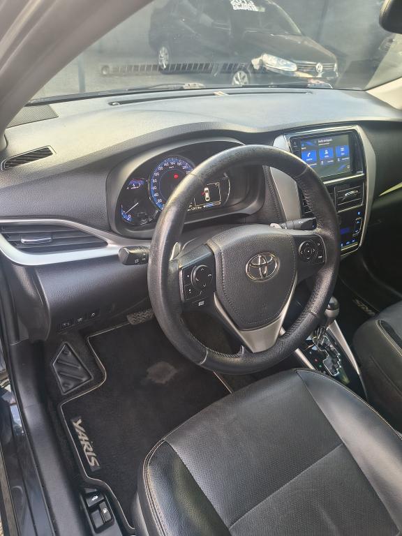 TOYOTA Yaris Sedan - Foto