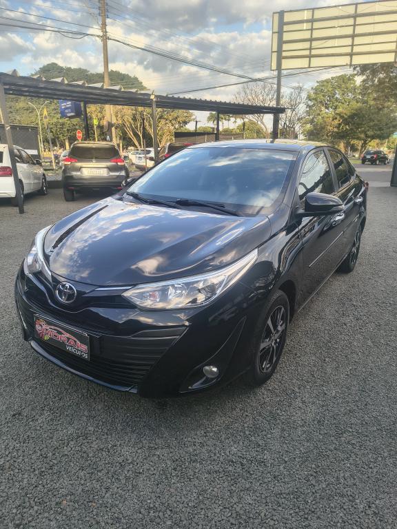 TOYOTA Yaris Sedan - Foto