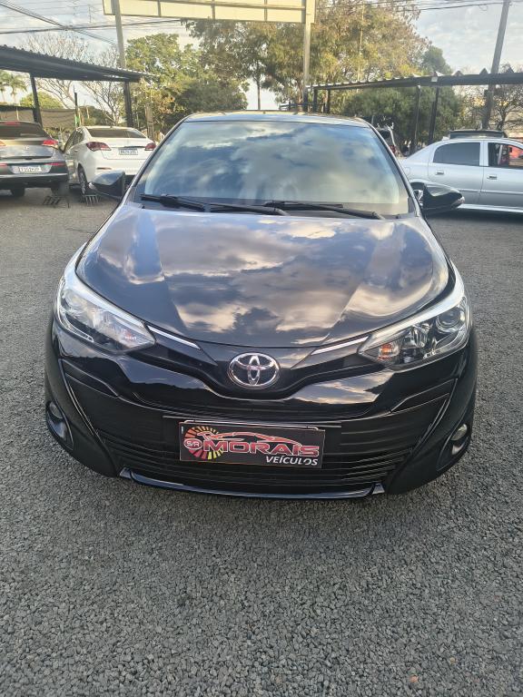 TOYOTA Yaris Sedan - Foto