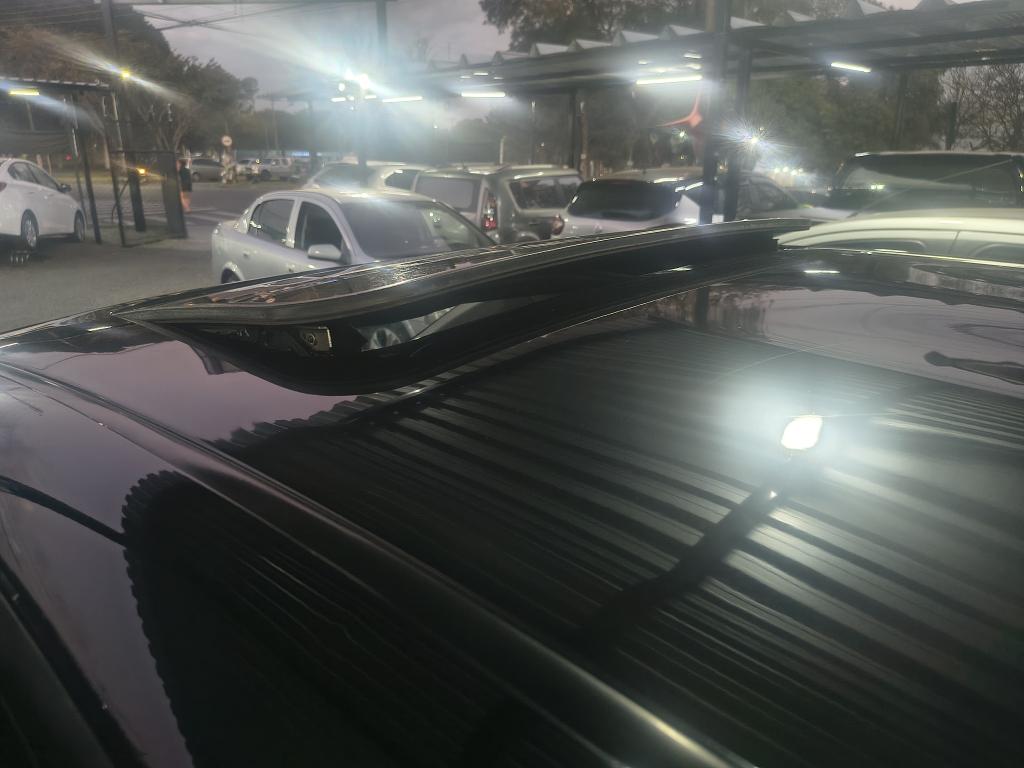 TOYOTA Yaris Sedan - Foto
