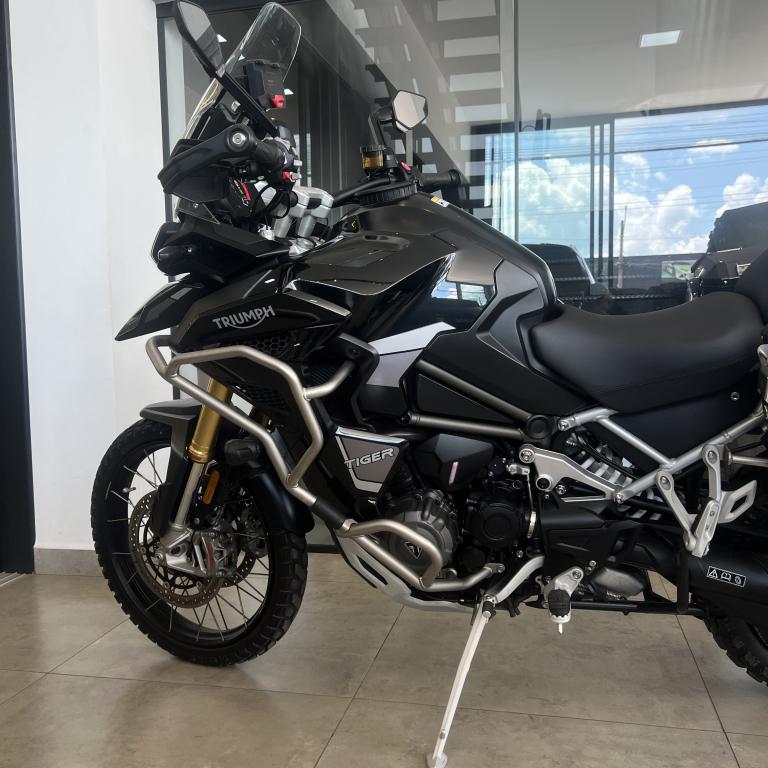 TRIUMPH Tiger 1200 - Foto