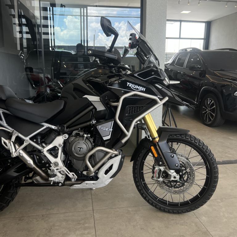 TRIUMPH Tiger 1200 - Foto