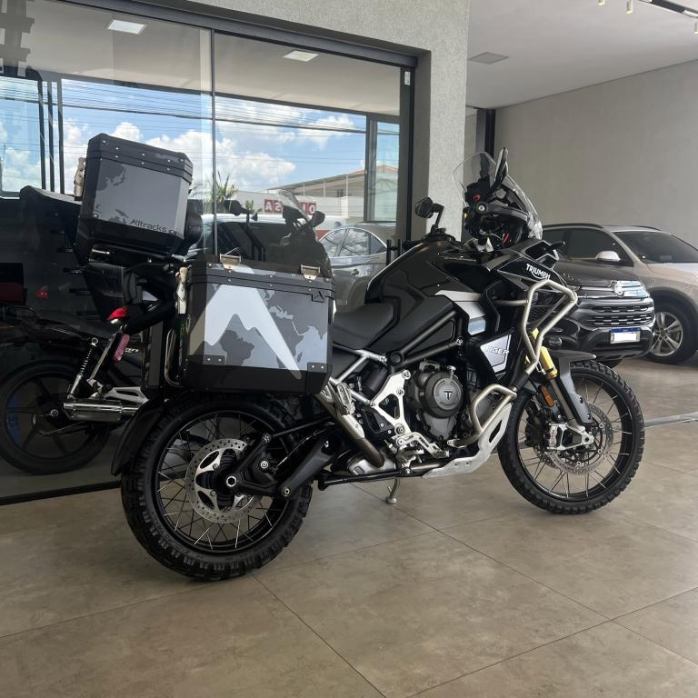 TRIUMPH Tiger 1200 - Foto
