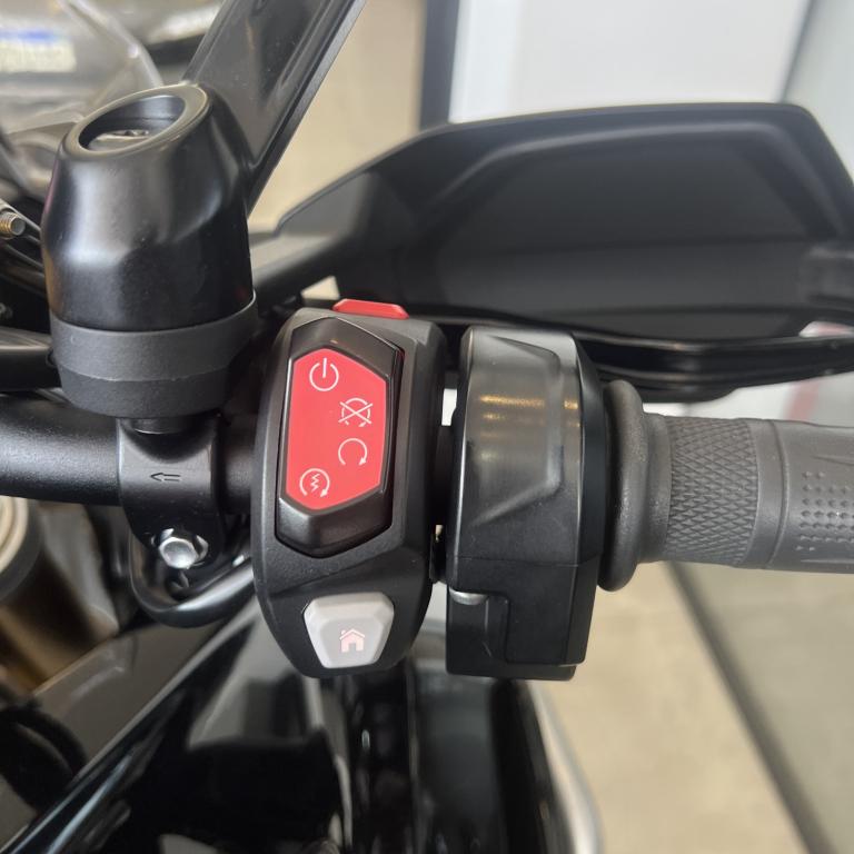 TRIUMPH Tiger 1200 - Foto