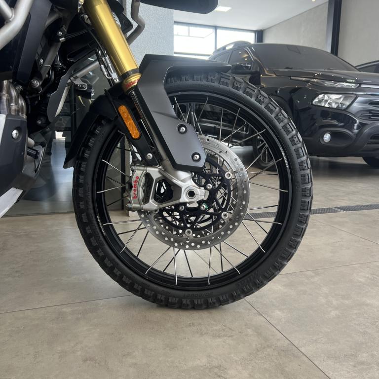 TRIUMPH Tiger 1200 - Foto