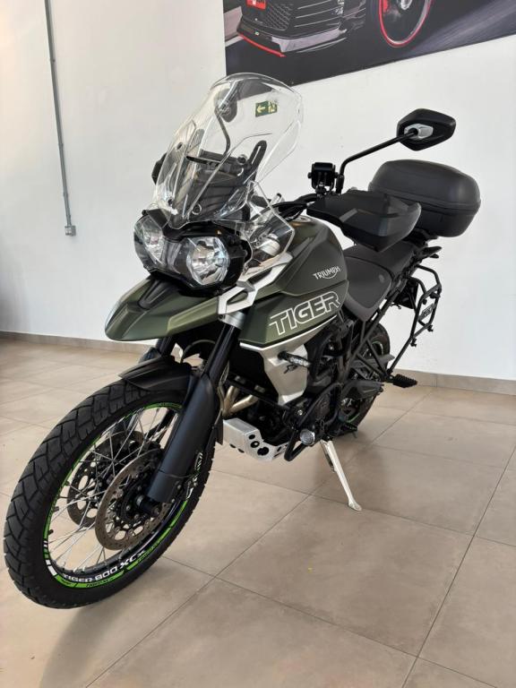 TRIUMPH Tiger 800 - Foto