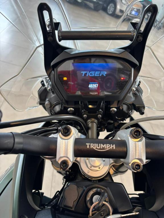 TRIUMPH Tiger 800 - Foto
