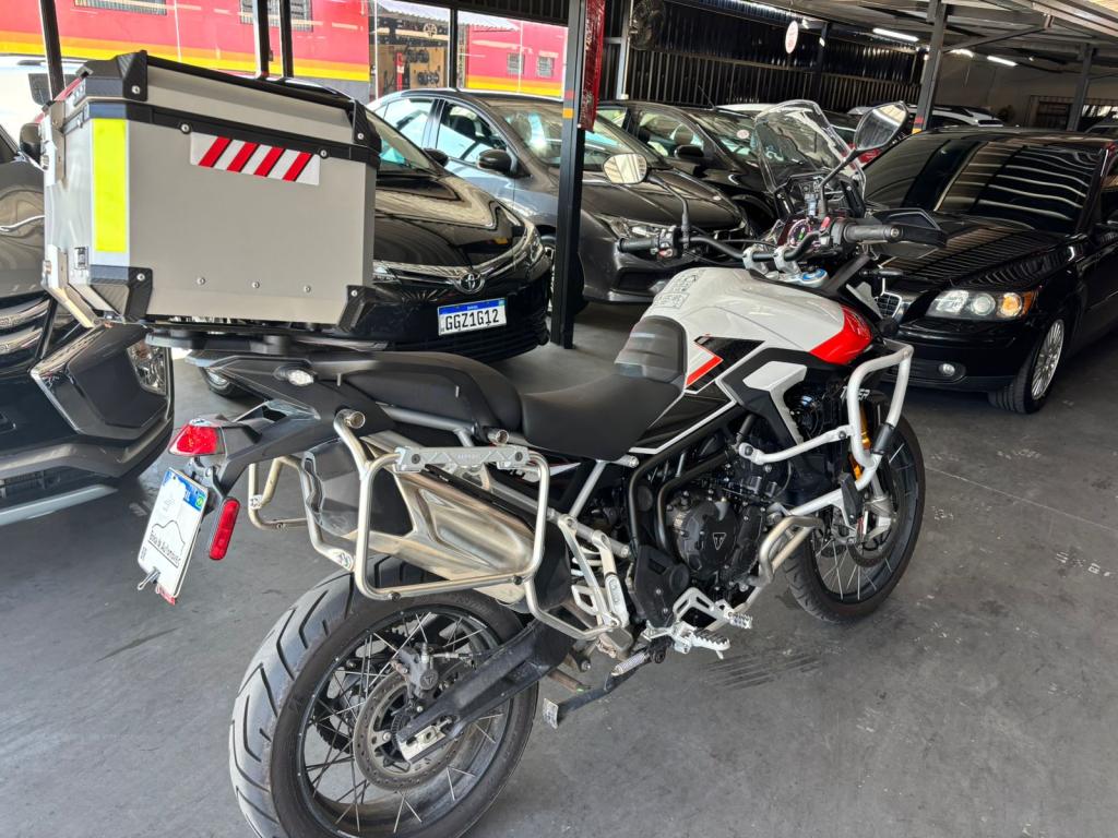 TRIUMPH Tiger 900 - Foto