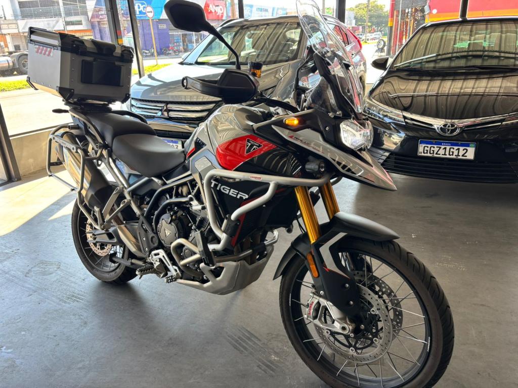 TRIUMPH Tiger 900 - Foto