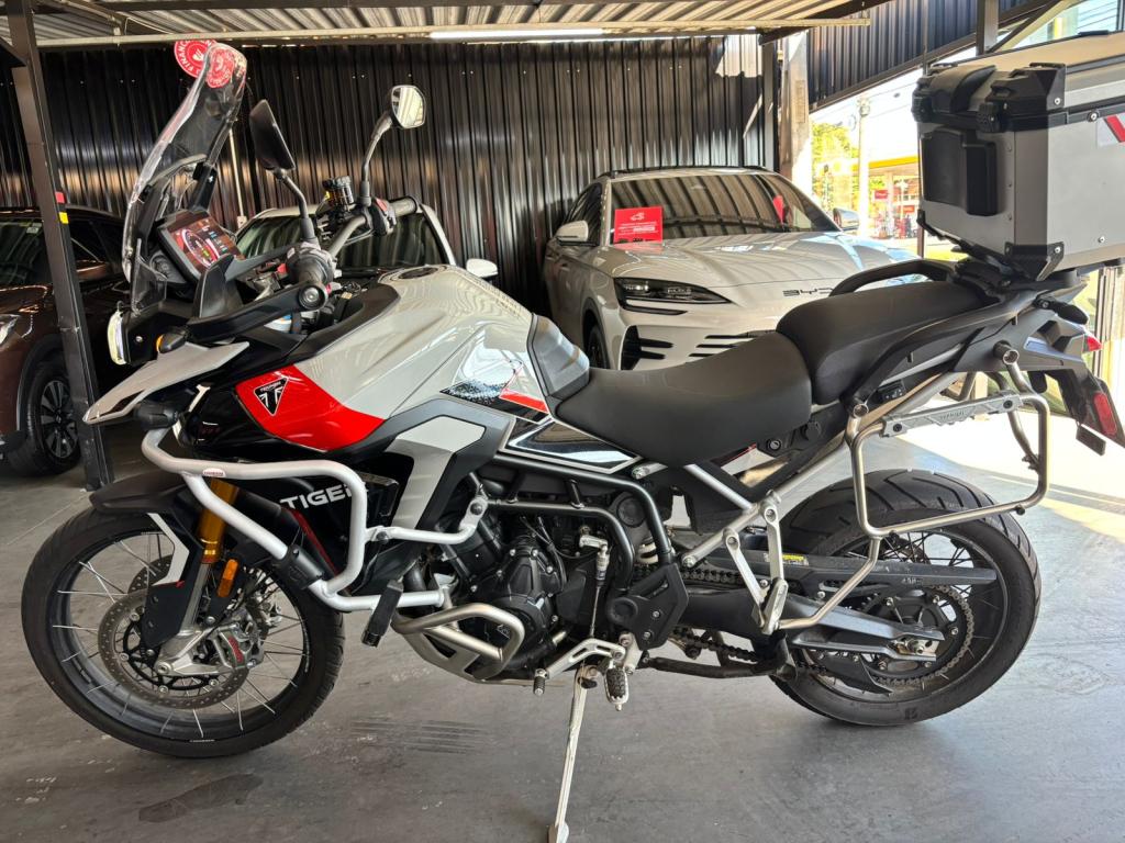 TRIUMPH Tiger 900 - Foto