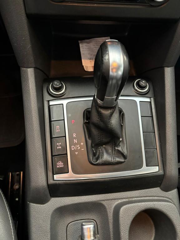 VOLKSWAGEN Amarok - Foto