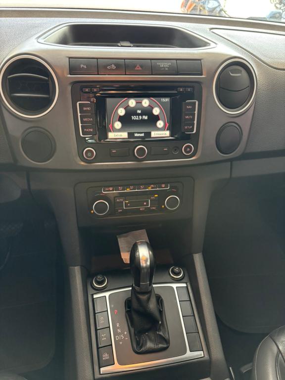 VOLKSWAGEN Amarok - Foto