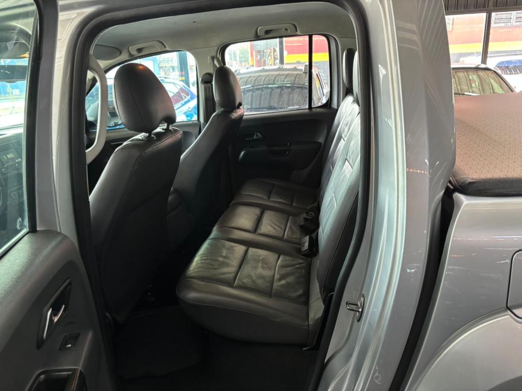 VOLKSWAGEN Amarok - Foto