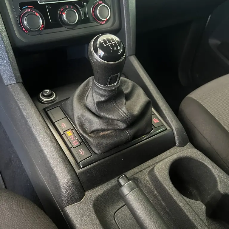 VOLKSWAGEN Amarok - Miniatura