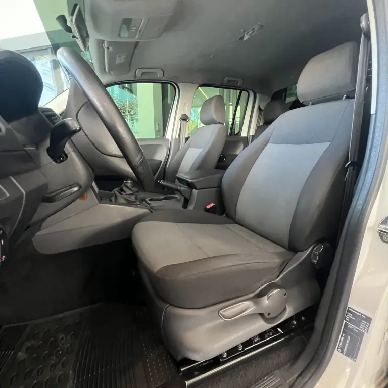 VOLKSWAGEN Amarok - Miniatura