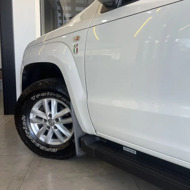 VOLKSWAGEN Amarok - Miniatura
