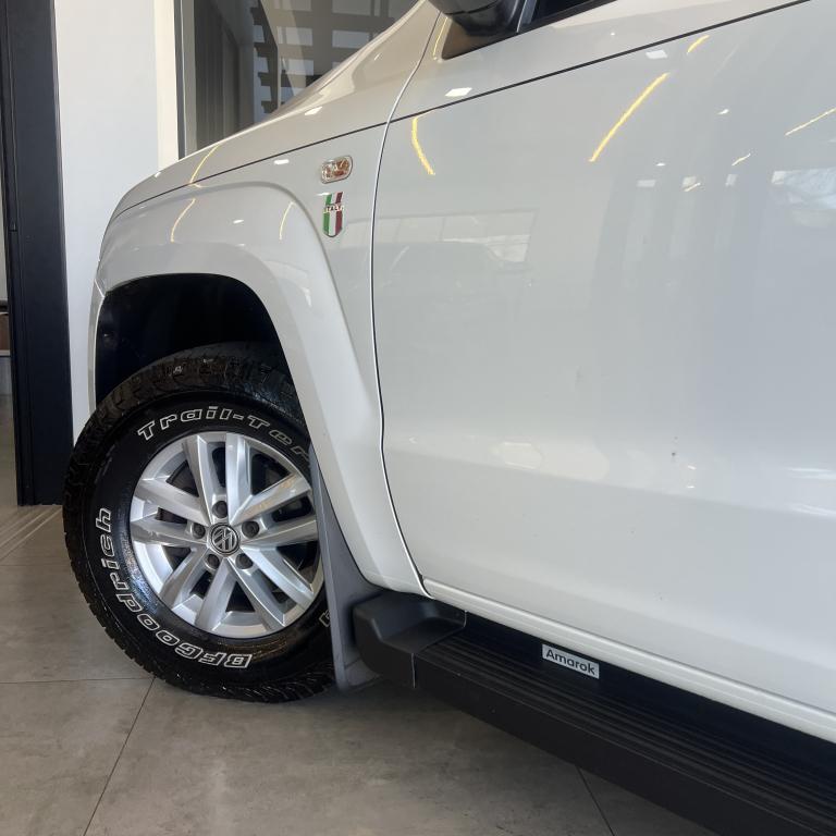 VOLKSWAGEN Amarok - Foto