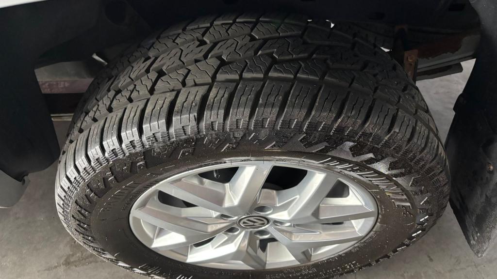 VOLKSWAGEN Amarok - Foto