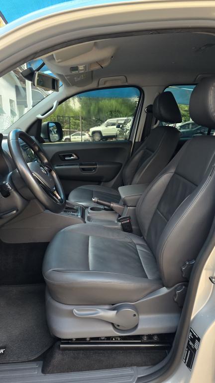 VOLKSWAGEN Amarok - Foto